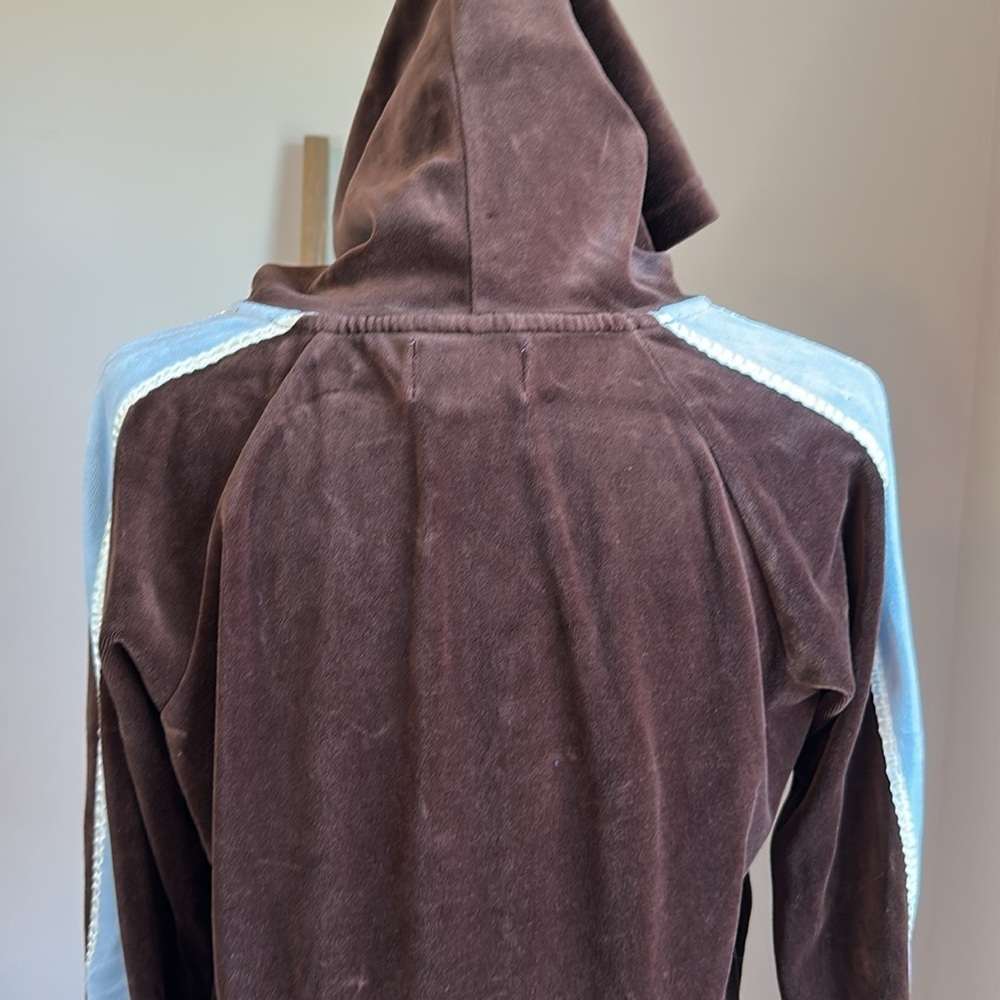 N.Y.L. Chocolate Brown Velour Hoodie with Blue Striping on Arms Size Medium GUC - Picture 10 of 17